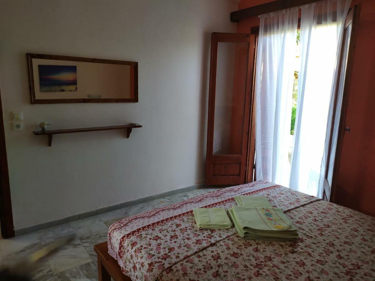 Apartment Victoria Ájosz Jeórjosz Kültér fotó